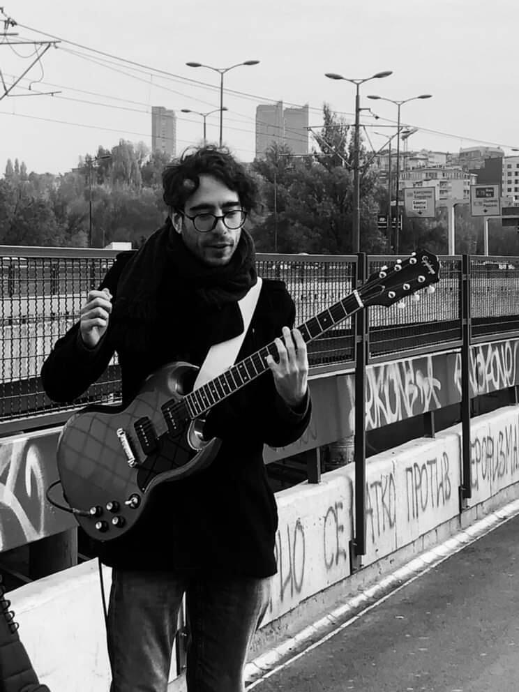 Luciano Ponzano on jazz guitar solo concert